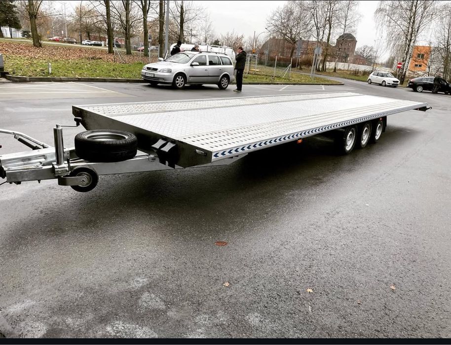 Laweta 8.5m 3 osie platforma 3.5t dmc wynajem