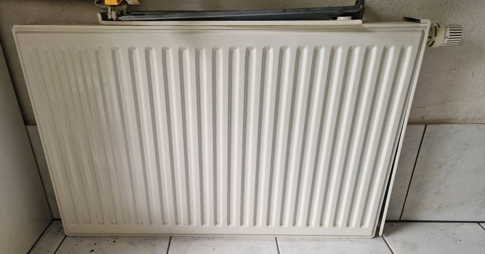 Grzejnik panelowy Kaloryfer Brugman 1000 x 600 dolny przyłącz