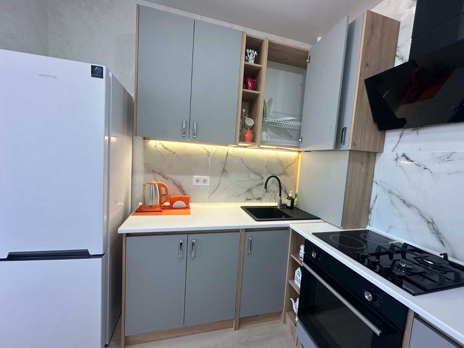 Продам однокімнатну квартиру біля моря