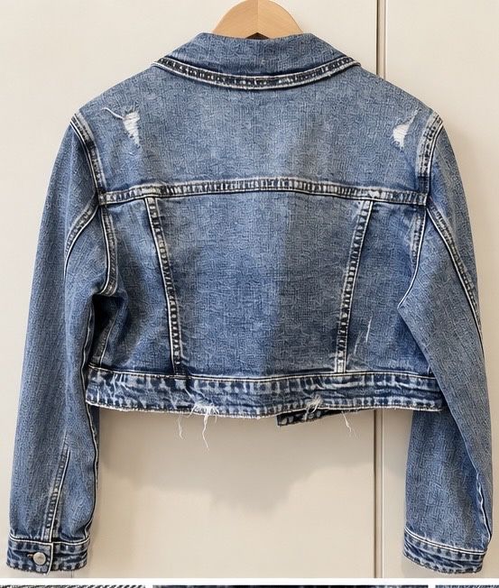 Продам стильну жіночу джинсову куртку Miss Bonbon Denim Collection