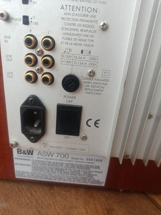 Subwoofer Bowers & Wilkins  B&W ASW700