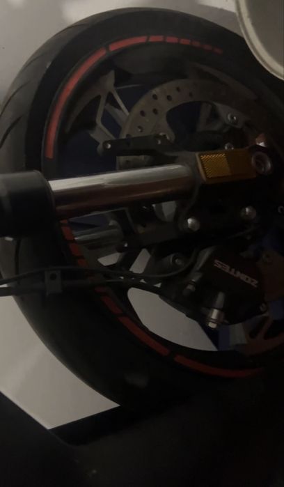 Zontes 125U LCD 2023 – Acidentada, para peças / projeto