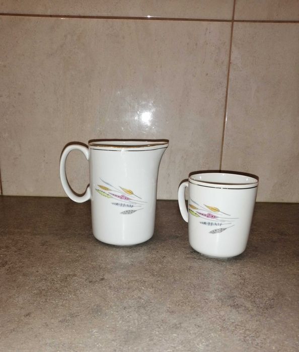 Porcelana Chodzież mlecznik z filiżanką