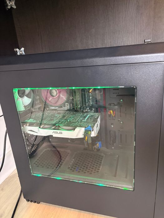 PC Gaming (i7 6700k + GTX 1070)