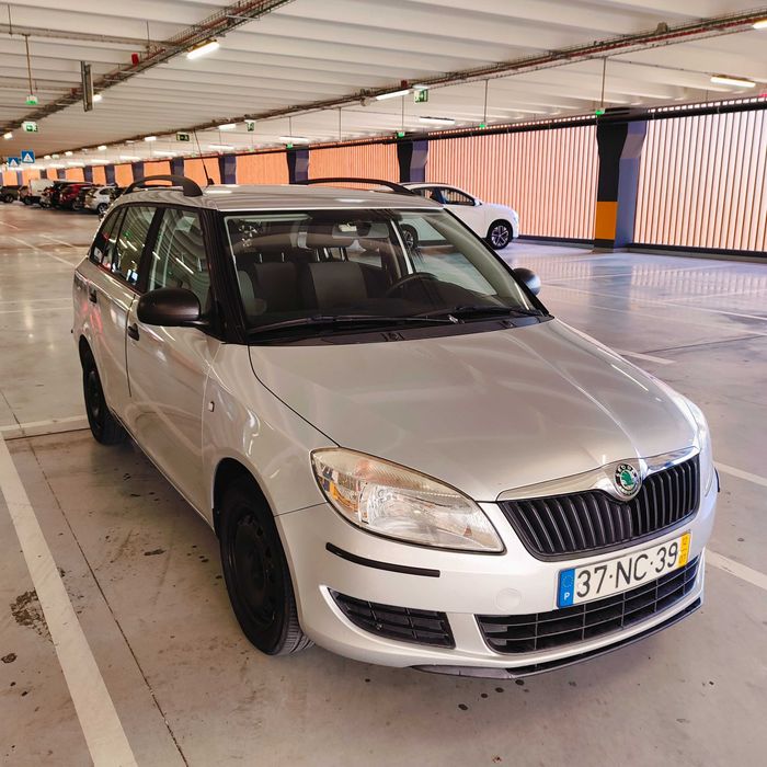 Skoda Fabia 1.6 TDI – 90 cv – 2012 – Nacional, económica e fiável