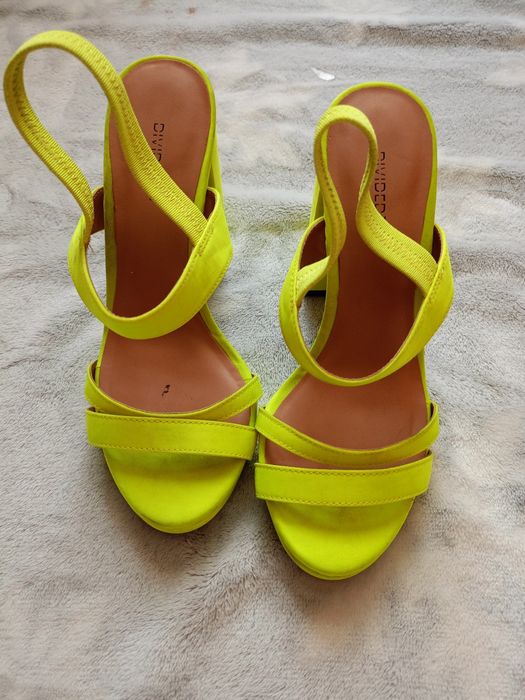 Buty na klocku Divided HM rozmiar 35