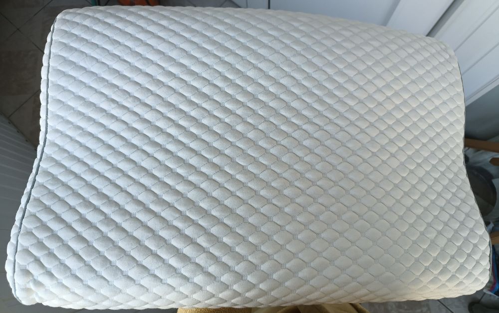 Подушка ортопедична Memory Foam WELLPUR FEDA 40x60x11/9см