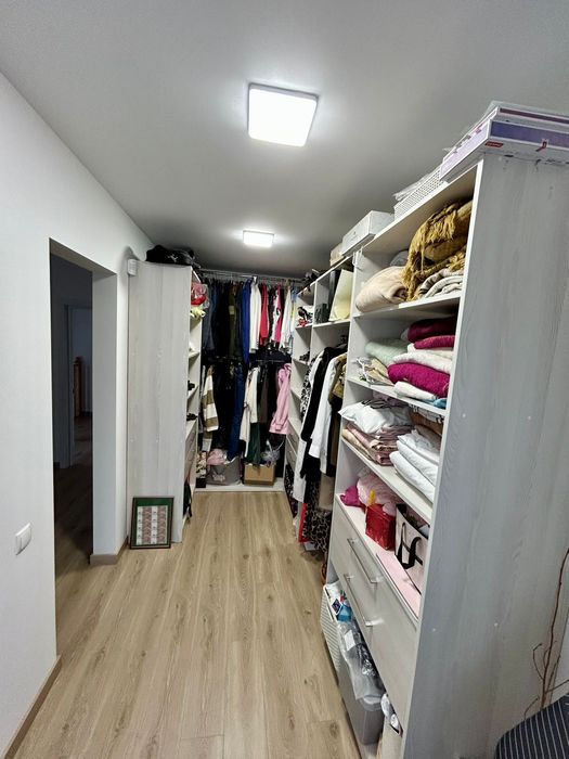 Продам котедж з ремонтом в м. Рівне, власник