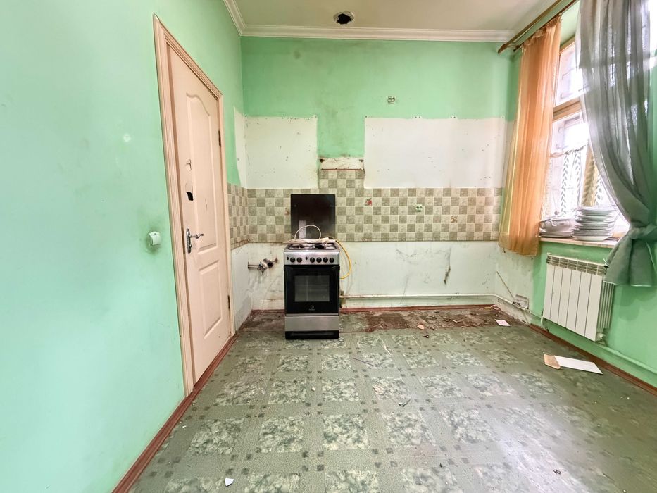 Продаж квартири — майдан Ринок, м. Стрий
