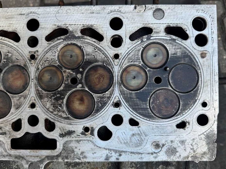 Гбц головка блока Volkswagen Caddy Touran Golf 5 Passat B6 Skoda Octavia A5 Audi 2.0 TDI 03G103373A