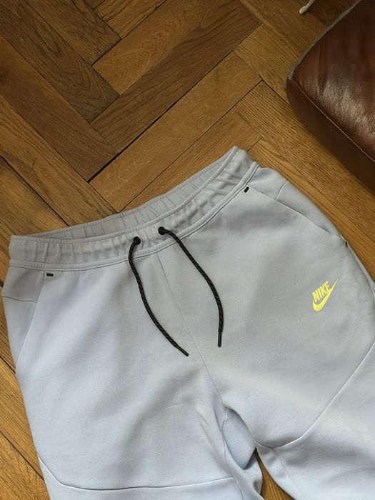 штани nike tech fleece