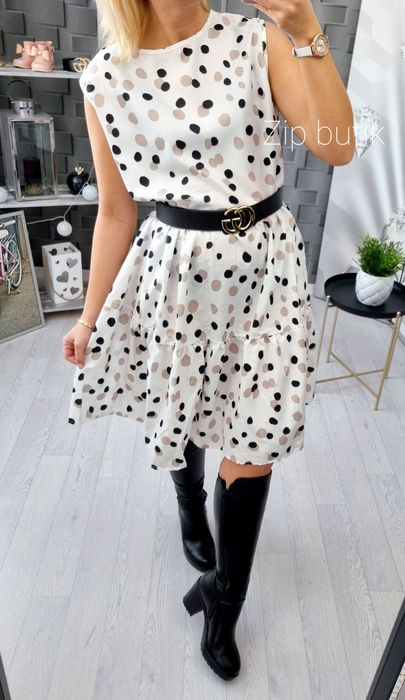 Sukienka w grochy kremowa