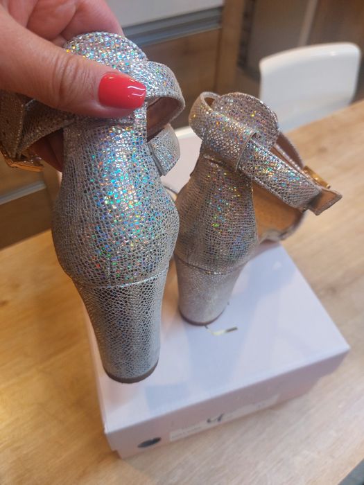 Sandały prestige 37 skorzane