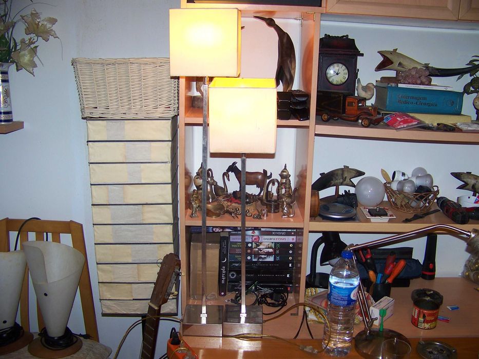 candeeiros de mesa altos (cabeça oscilante)