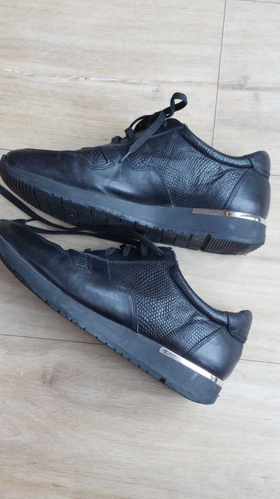 Skórzane sneakersy Nessi r.39