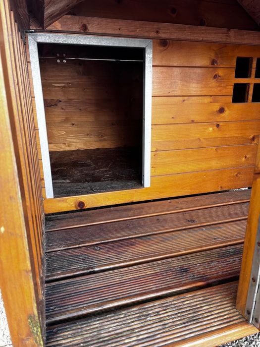 Casota para cão com alpendre