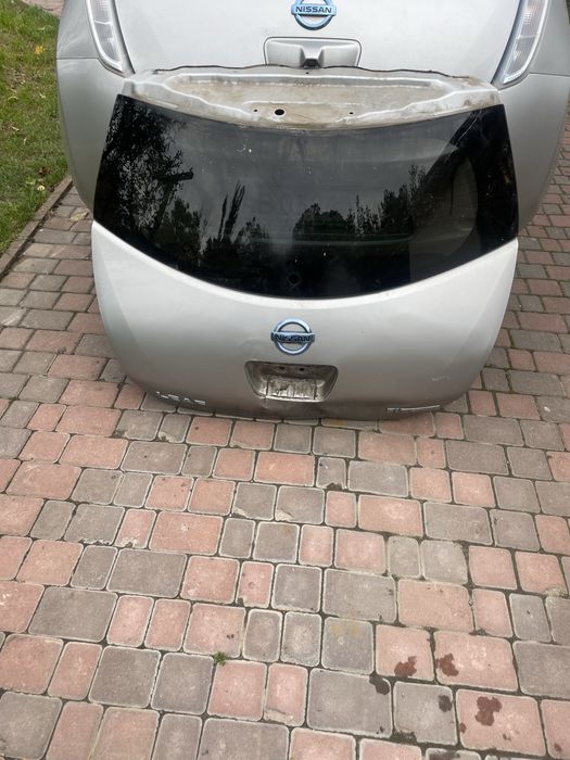 Кришка багажніка,скло заднє,ляда Nissan leaf 2014 європа