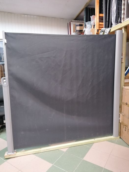 Parawan ogrodowy. Markiza zwijana o wysokości 180 cm