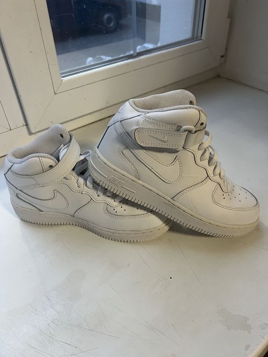 Кросівки Nike Force 1 Mid оригінал шкіра в ідеальному стані.