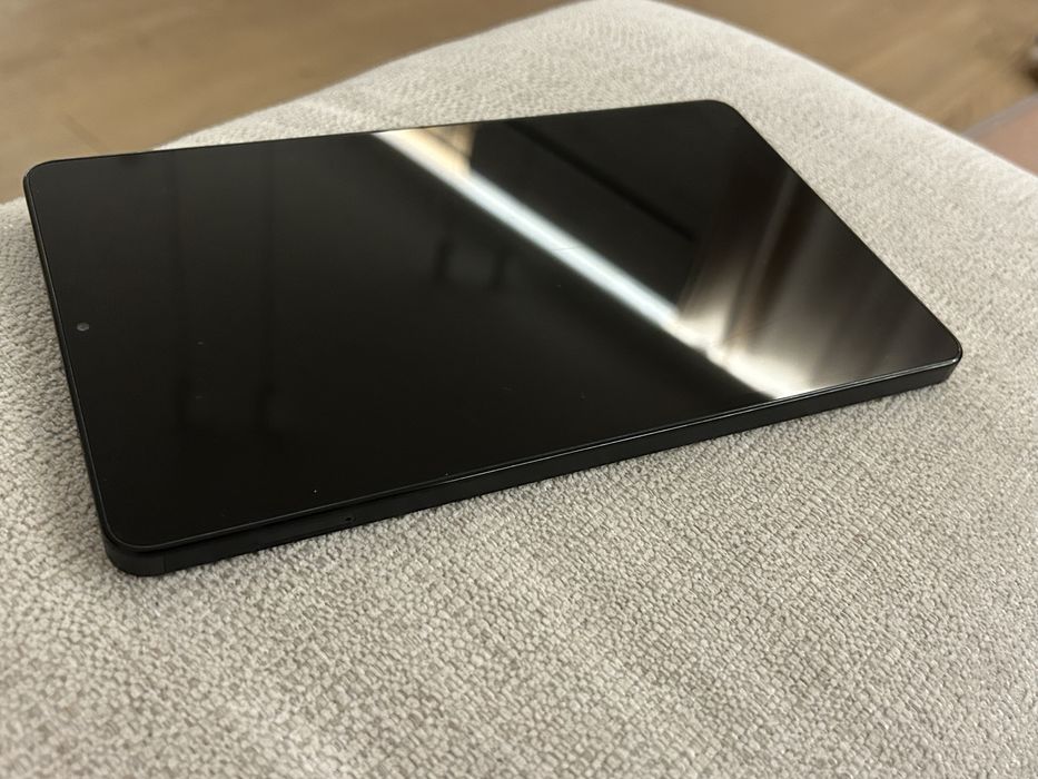 j. NOWY Tablet Samsung Galaxy Tab A9 SM-X110 8,7" 4/64GB Wi-Fi