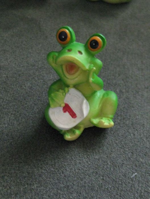 6 Miniaturas de Sapos em Marfinite NOVOS