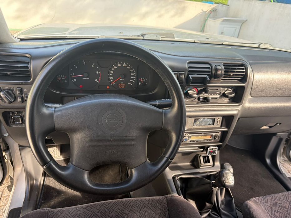 Opel Frontera B