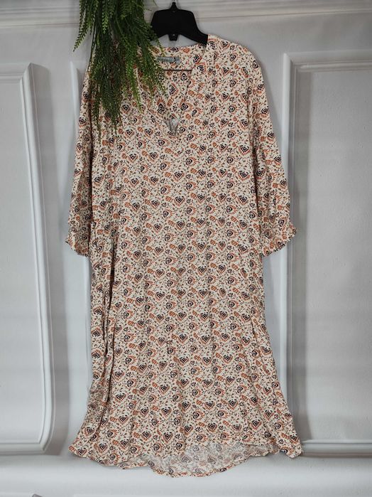 Wygodna kremowa sukienka midi Fransa rozmiar 44/46 wiskoza