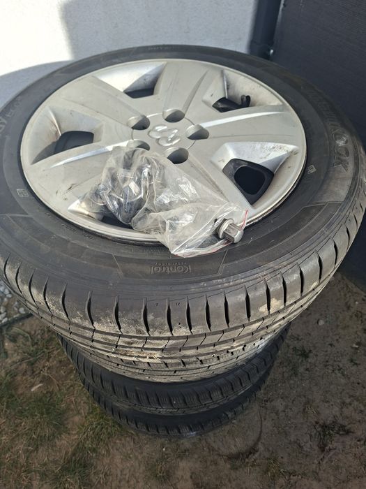 Felgi stalowe 17 Dodge Caliber + kołpaki i nakrętki