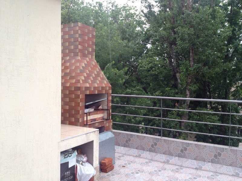 Продам коттедж  возле моря