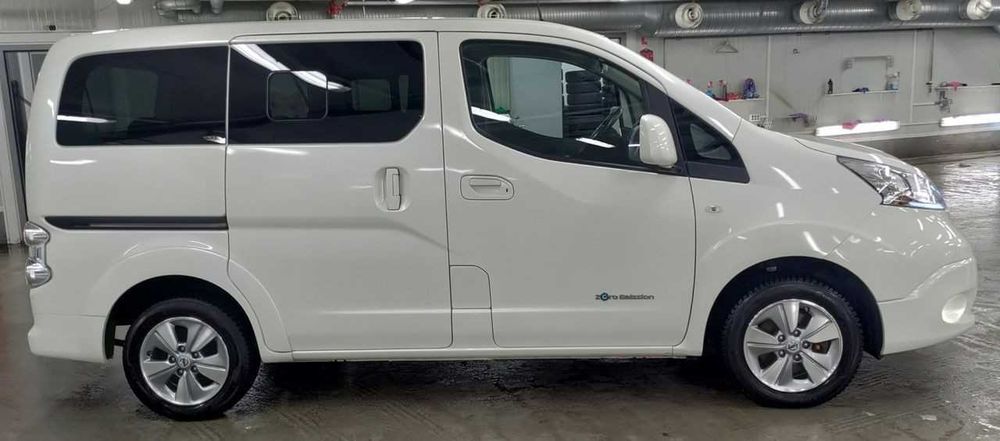 Nissan e-NV200 Evalia 40кВт, 7 місць, не фарбований, рідний пробіг