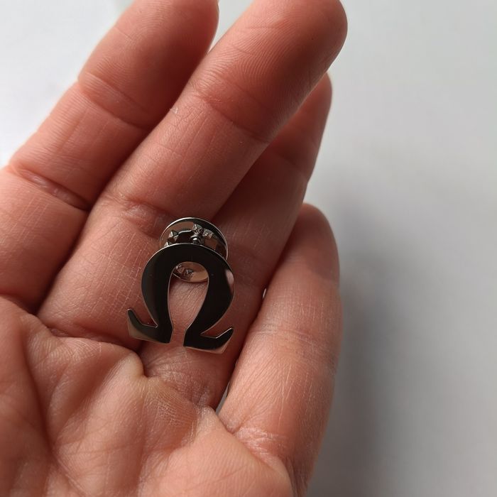Pin Jezus  omega