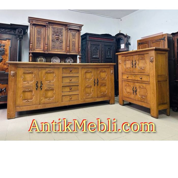 Різьблений дубовий гарнітур комод бар стіл стільці 4005