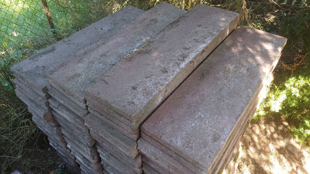 Krawężniki 75x22 i płyty chodnikowe 25x25