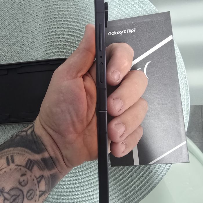 Vendo iphone samsung z flip 7 512Gb