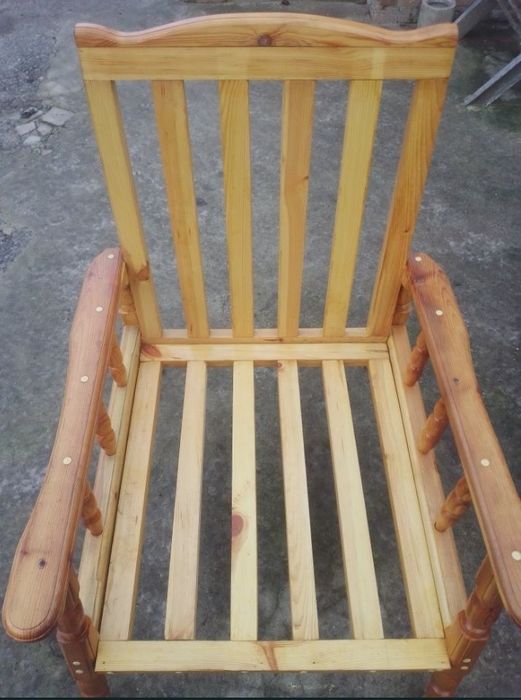 Продам  садові  крісла