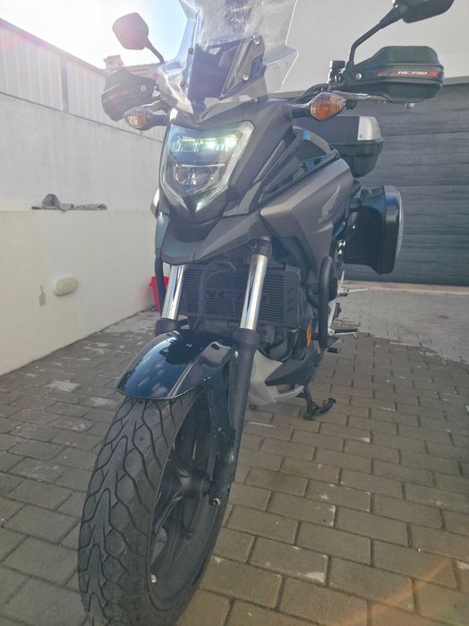 Honda NC750X -  30 900km c/ Extras - Excelente