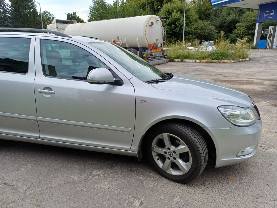 Автомобіль Skoda A5