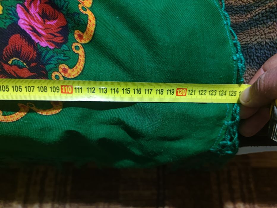 Платок большой новый 125см