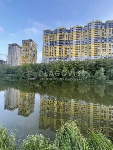 Продам ЖК Медовий 32 м с ремонтом   Кадетский Гай 10 .