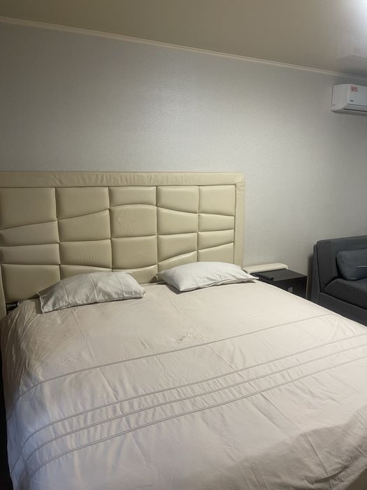 Подобова оренда  Двухкомнатная квартира в центре. 95 квартал