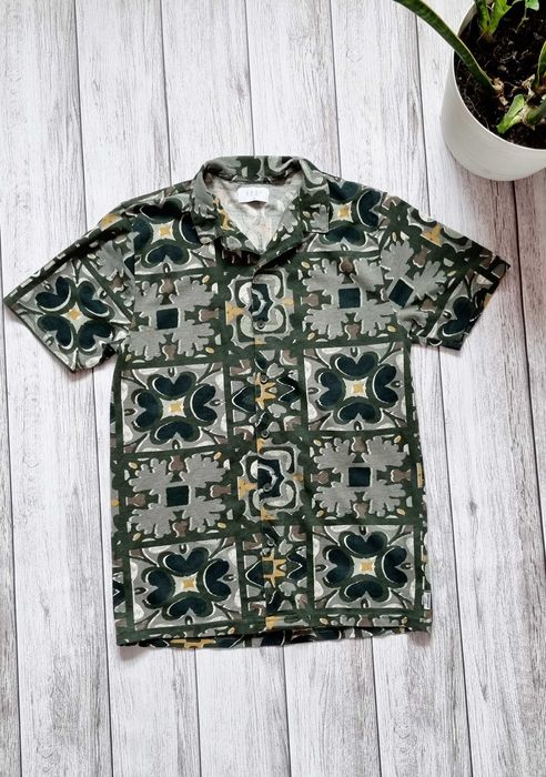 Стильная новая шведка рубашка  вяркий принт