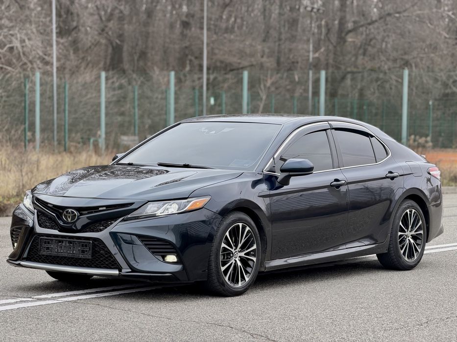 В продаже Toyota Camry 70
