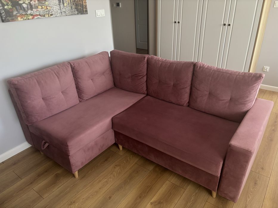 Pikowany narożnik z pojemnikiem i funkcją spania typu delfin