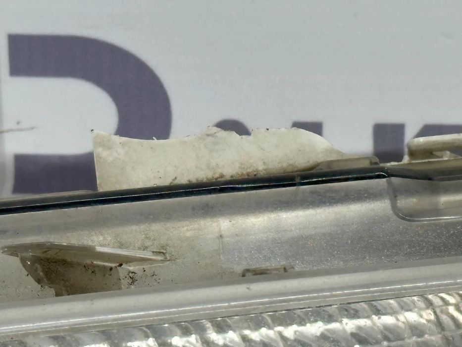 Luz Diurna Esquerda - Volvo V40 (2016)