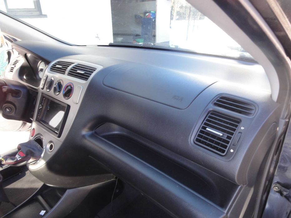 honda  civic 14 bezyna