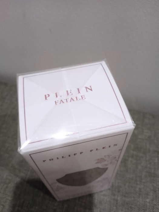 OKAZJA Oryginalne włoskie perfumy Philipp Plein Fatale Rose EDP folia