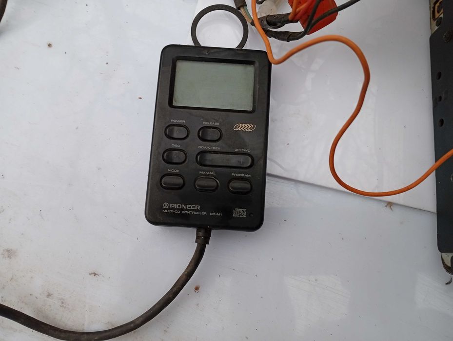 Pioneer пристрій для дисків