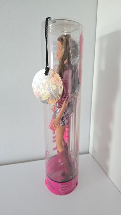 Lalka Barbie Fashion Fever Teresa