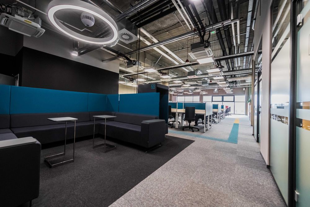 BIURO NA WYNAJEM CZECHOWICE-DZIEDZICE | SKYBOX | 20–40 m² | Bezpłatny parking | Sala konferencyjna w cenie