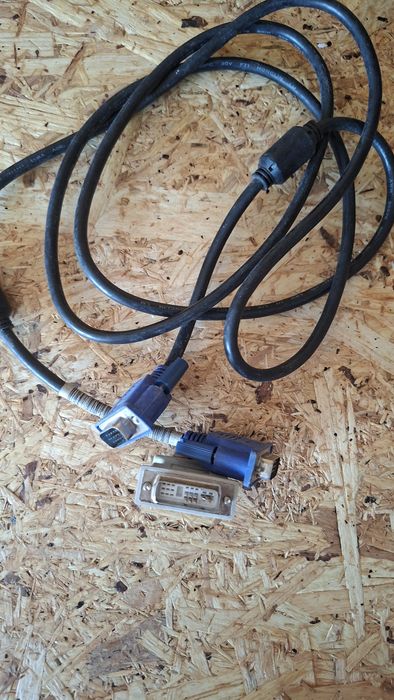 Cabos de PC e adaptador